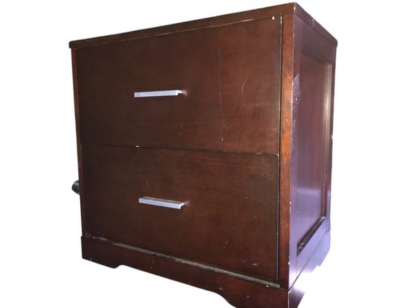 Nightstand, Brown, Wood 2 Drawers w/ Handles - $50 (Seattle)63471460492673123