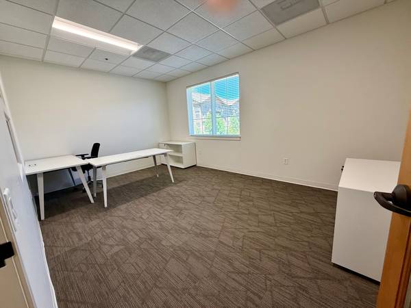 $1,200 / 241ft2 - Executive Office in Professional NW Crossing Office Building (Bend)63839289519105121