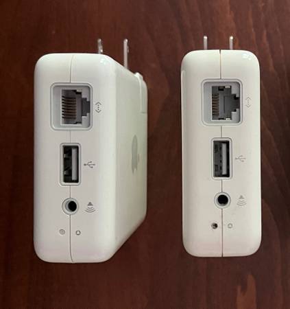 Apple Airport Extreme WiFi access points 1