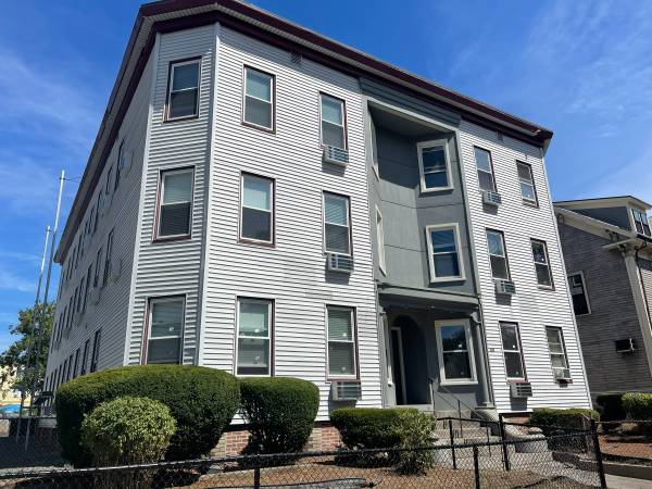 $895 / 9999ft2 - LYNN/BOSTON PRIVATE ROOMS FOR RENT!!! (Lynn, MA)63828338799619120