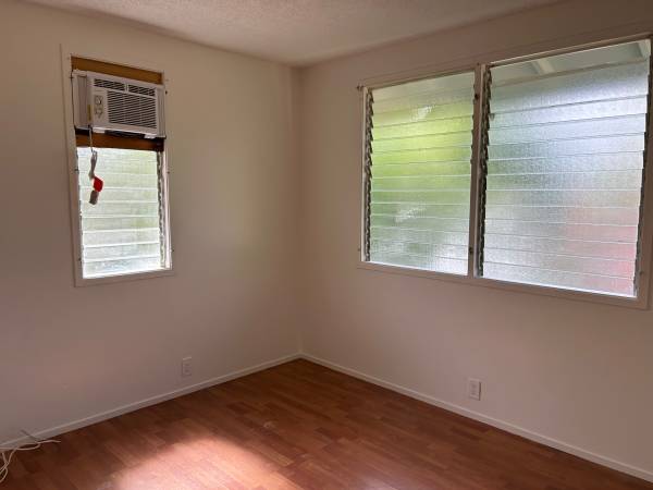 $975 / 150ft2 - Nice clean private room (Kailua)63939532518146122