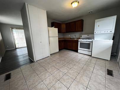 $1,399 / 3br - 1100ft2 - 2003 E. 8th Street (Jeffersonville)64008828694403124