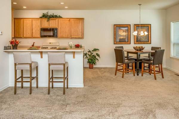 $2,083 / 3br - 1427ft2 - Balcón Privado, Mantenimiento en el Sitio, Lavavajillas, Centro de Fitness (Sureste de Medford)63654692334081124