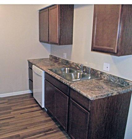 $990 / 1br - 800ft2 - Clifton Terrace Apartments 1 bdrm - 90th and Dodge. Beautiful!!! (90th and Dodge Street - NE corner)63681677528577121