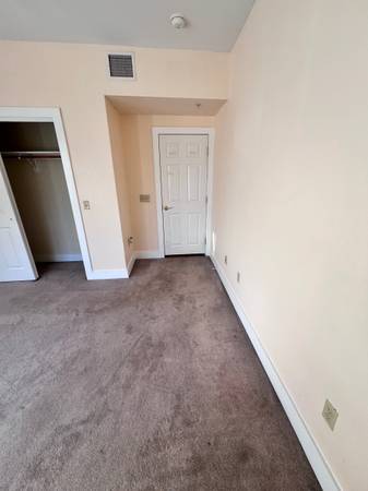 $1,285 / 1br - 200ft2 - All utilities/Near Downtown and Yale $1285 (Hill)64010164559873124