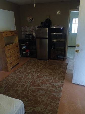 $750 / 1br - 325ft2 - All utilities included (Near lafayette)63857517526145120