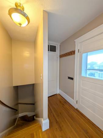 $2,600 / 2br - 2 bed by Tufts U - Dishwasher - Parking (Medford \ Tufts \ Somverville Line)63828484051329124