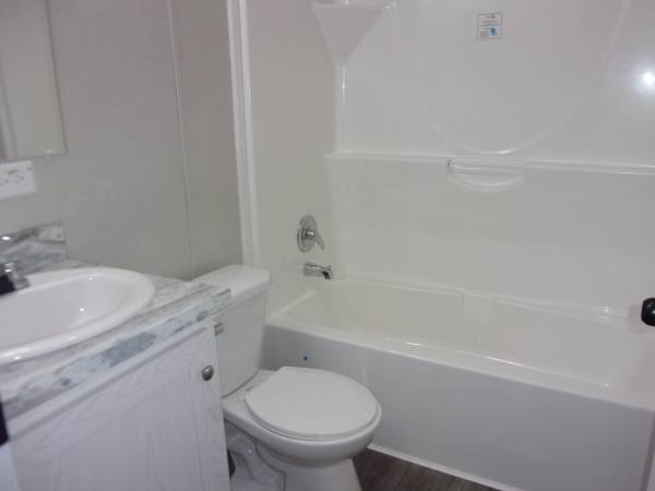 $75,400 / 3br - 1120ft2 - GUN RIVER EAST #167 - 2024 CHAMPION / REDMAN ADVANTAGE II - 3 HABITACIONES (Plainwell)64151605252866124