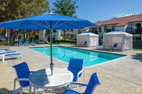 $2,140 / 2br - 749ft2 - Microwave, Easy Access To Freeways, Grill, 2 Sparkling Pools (San Bernardino)64028082268289120