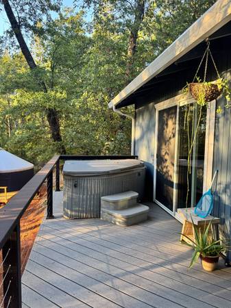 $3,300 / 3br - Peaceful and Quiet November 23 - December 23 Sublet flexible dates (Grass Valley)63952106979203122