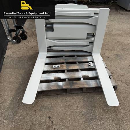 Cascade 7,000 Lbs Rotating Pallet Fork Clamp Class III 3 Forklift Attachment- 20 1