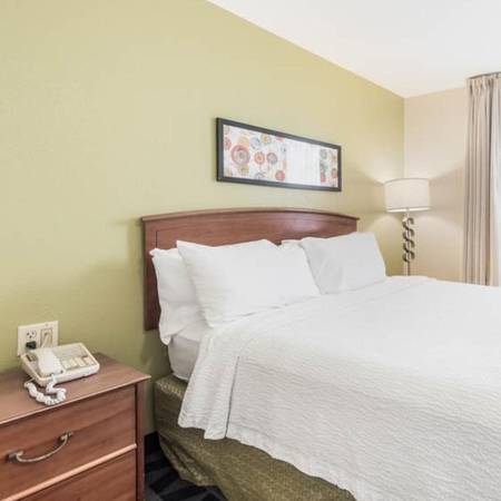 $1,280 / 1br - Vida asequible todo incluido: sin tarifas ocultas (4650 Cornell Rd, Blue Ash, OH)63974613600130121