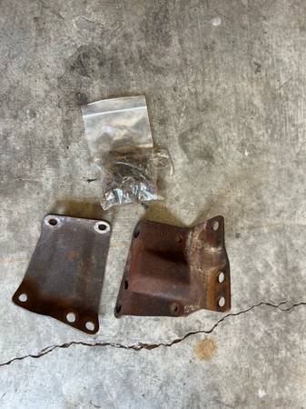 Jeep  CJ 1976 - 86 steering box mount 1