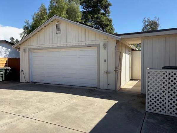 $1,200 / 1br - Poway, CA 92064 (Poway)63847865611779123