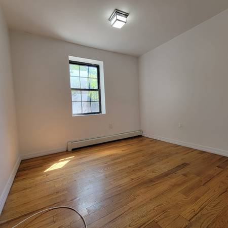 $825 / 1br - 150 W 132nd St, Harlem*/*New York, NY (Harlem, NY)64030485175169124