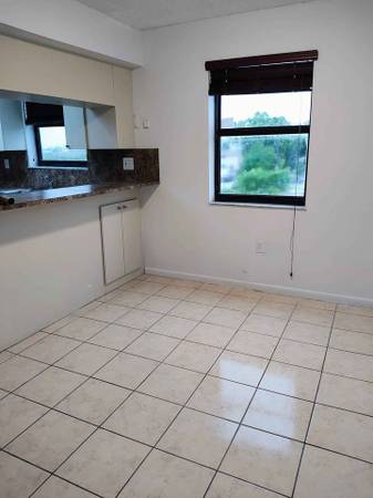 $2,225 / 2br - 1100ft2 - Beautiful Hialeah apartment for rent (HIALEAH)64001850120194123