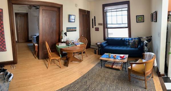 $895 / 1br - 550ft2 - Nice 1st Floor Unit on Hennepin Ave in Heart of Uptown (Lowry Hill- Uptown Minneapolis)63868814928515123