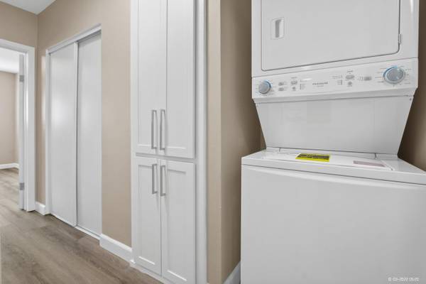 $2,495 / 1hab - 700ft2 - Totalmente remodelado 1+1 en Highland Park | Pisos tipo madera dura, A/C (Highland Park)63953080288770123