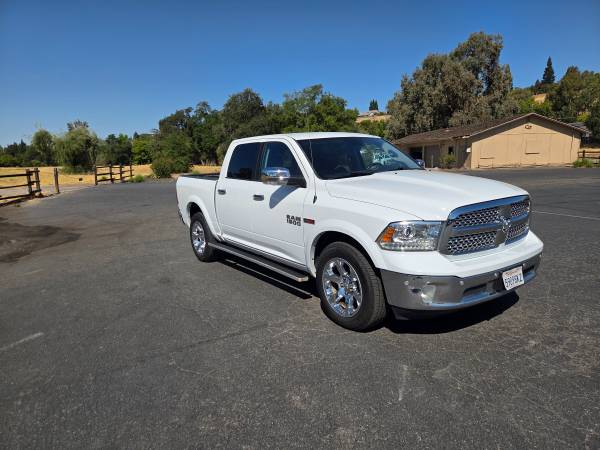 2017 Ram Ecodiesel Laramie título limpio - $27,500 (Rocklin)63470760904193122