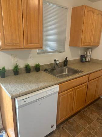 $1,600 / 2br - 865ft2 - Spacious Floor Plans, Disposal, ADA Units Available, Dishwasher63934420391427124