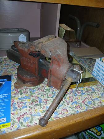 bench vice 1
