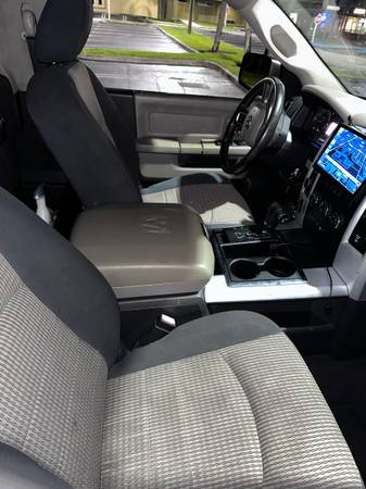 Ram 1500 v8 - $7,000 (Hollywood)63489287460865121