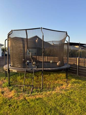 ACON trampoline 14 ft 1