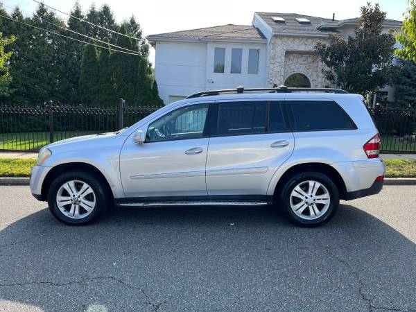 2008 Mercedes Benz GL 450 funciona bien - $2,40063441314615811121