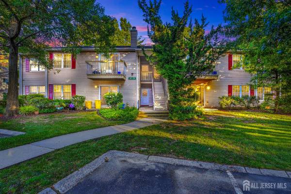 $5 / 2br - Move-in ready. Easy access to shopping, dining, & major highways. (East Brunswick)63762847753091120