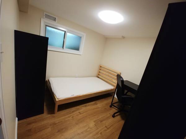 $680 / 4br - 74ft2 - Room for rent. New Renovated (Ridgewood)63949684913922120