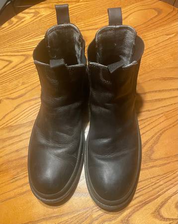 Insulated leather boots 1