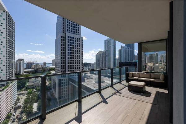 $6,800 / 2br - 1265ft2 - Elegant 2bd Furnished Condo at Reach Residences, Miami (Miami)64049280860291120