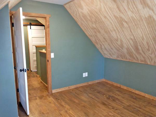 $1,995 / 3br - The Farmhouse - 3 Bdrm/2.5 Bath Home in Franklin, NC (Franklin, NC)64029373873665124