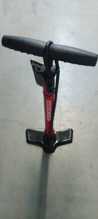 Supercycle bike pump.Brand new and never used.It comes as shown and it 1