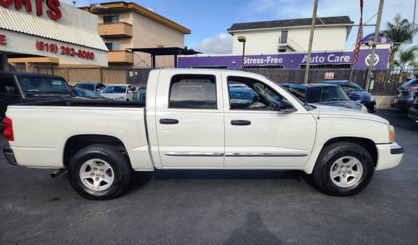 2005 Dodge Dakota Quad Cab Laramie - $7,995 (Valle de Mission - Importaciones de Autos Prime)63440881391617121