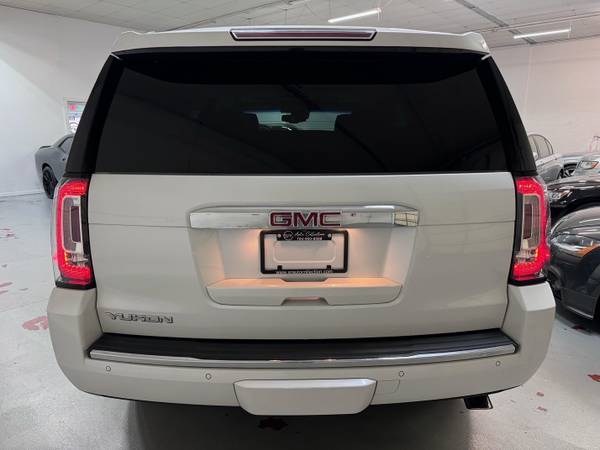 2017 GMC Yukon Denali 4WD - $26,995 (Charlotte)63613428318979123