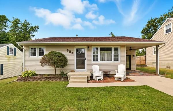 $825 / 2br - 💕Esta hermosa casa unifamiliar de 2 habitaciones y 1 baño💕 (Chillicothe, OH)63675249408001120