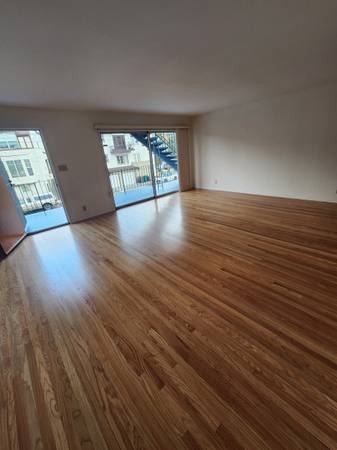 *** OPEN HOUSE *** FRIDAY 12/26/25  6Pm - 7pm ***** 1