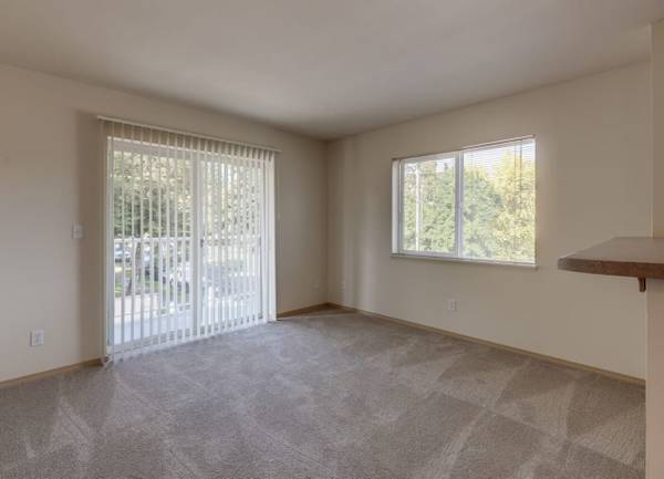 $1,603 / 2br - 712ft2 - Fitness Center, Patio or Balcony in all homes, Dishwasher (9001 NE 54TH ST, Vancouver, WA)63820882895873123