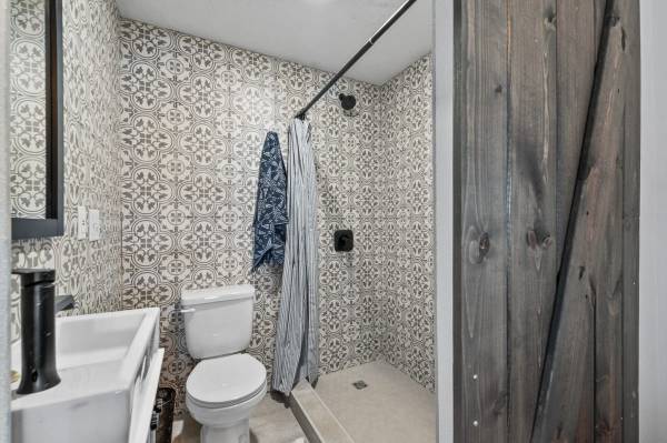 $1,095 / 1br - 276ft2 - Settle in with us!  You'll Love our cozy Studios. 1st month  FREE!! (8002 W Overland Rd, Boise, ID)63794845844737122