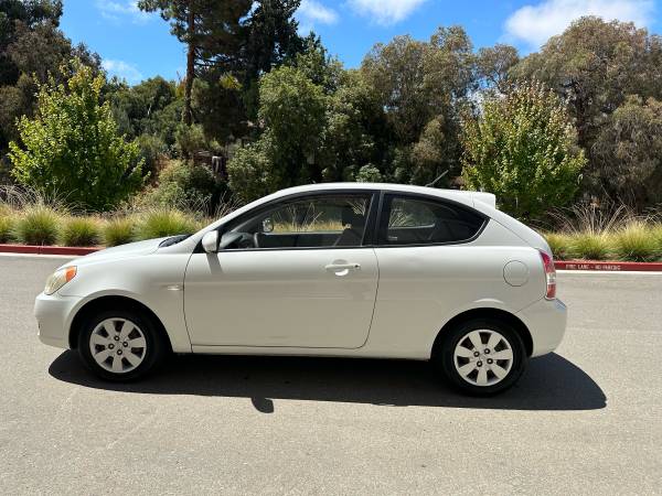 2010 Hyundai Accent blue Edition - $4,200 (Hayward)63470420728067122