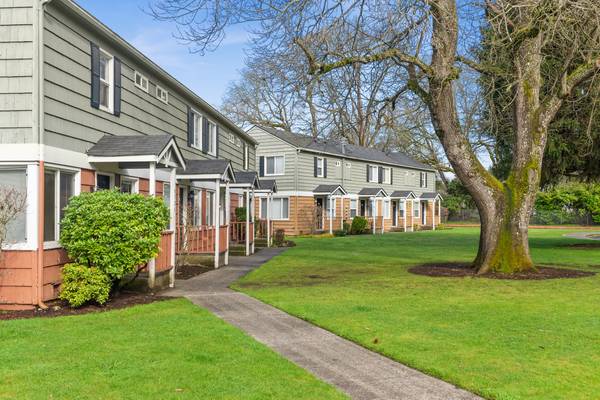 $1,275 / 425ft2 - Studio, Public Transportation, Dishwasher (8333 32nd Avenue South, Lakewood, WA)63934551057411123