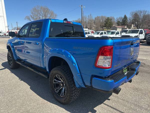 2020 RAM 1500 BIG HORN BLACK WIDOW EDITION CREW CAB CAJA CORTA 5.7L V8 - $34,950 (LA MOTORSPORTS WINDOM, MN)63470068826369121