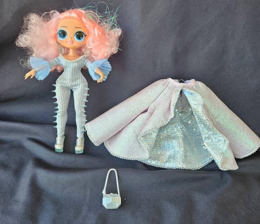 L.O.L. Surprise! O.M.G. Crystal Star 2019 Collector Edition Fashion Do - $25 (Tacoma)63471374374403121