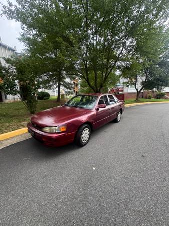 1996 Toyota Camry. 108k  looks and runs great - $1,950 (Kingstown  Alexandra)63618538532099127