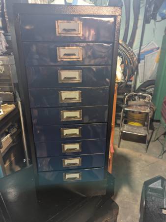 DRUM PARTS STORAGE CABINET 1