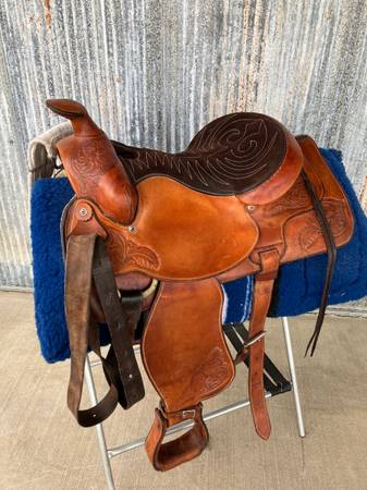 Hereford Saddle 1