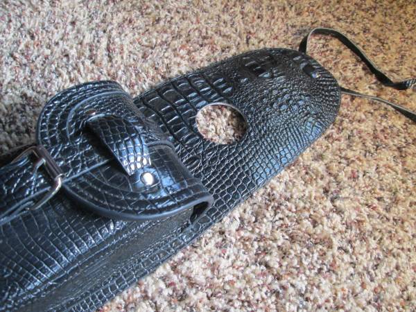 Harley Gas Tank Bib & Studded Bag - $12 (Sonora)63471196490755121
