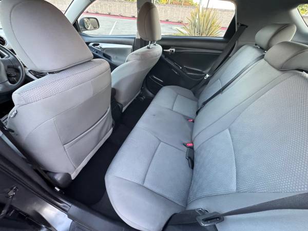 2010 Toyota Matrix MANUAL TRANSMISSION - $3,900 (san leandro)63478331986305124
