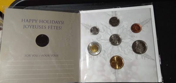 2011 Royal Canadian Mint Holiday Gift Set-Sealed Unique Snowflake 25c 1